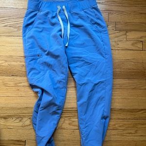 Figs light blue scrub bottom